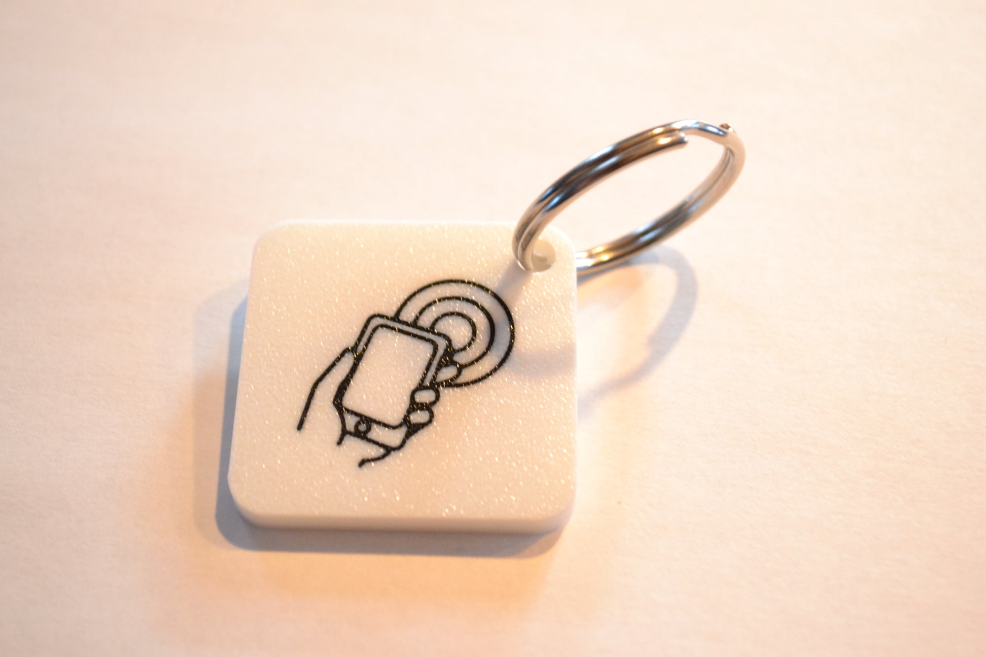Nametag/naampenning met contactgegevens/nfc tag